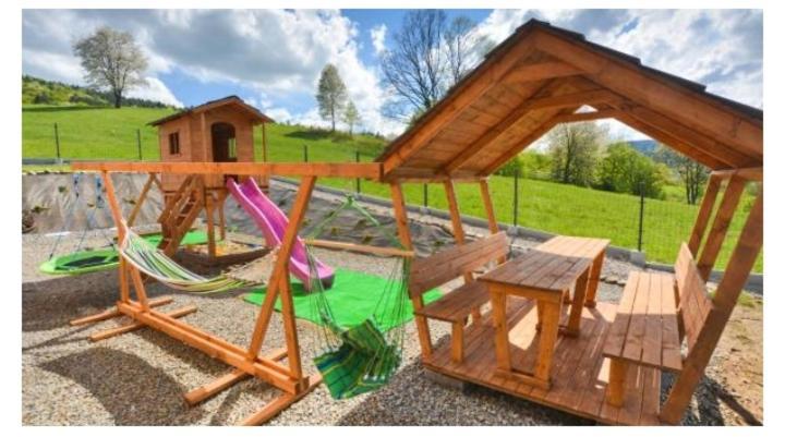 Domek W Swiatkowej Krempna Экстерьер фото