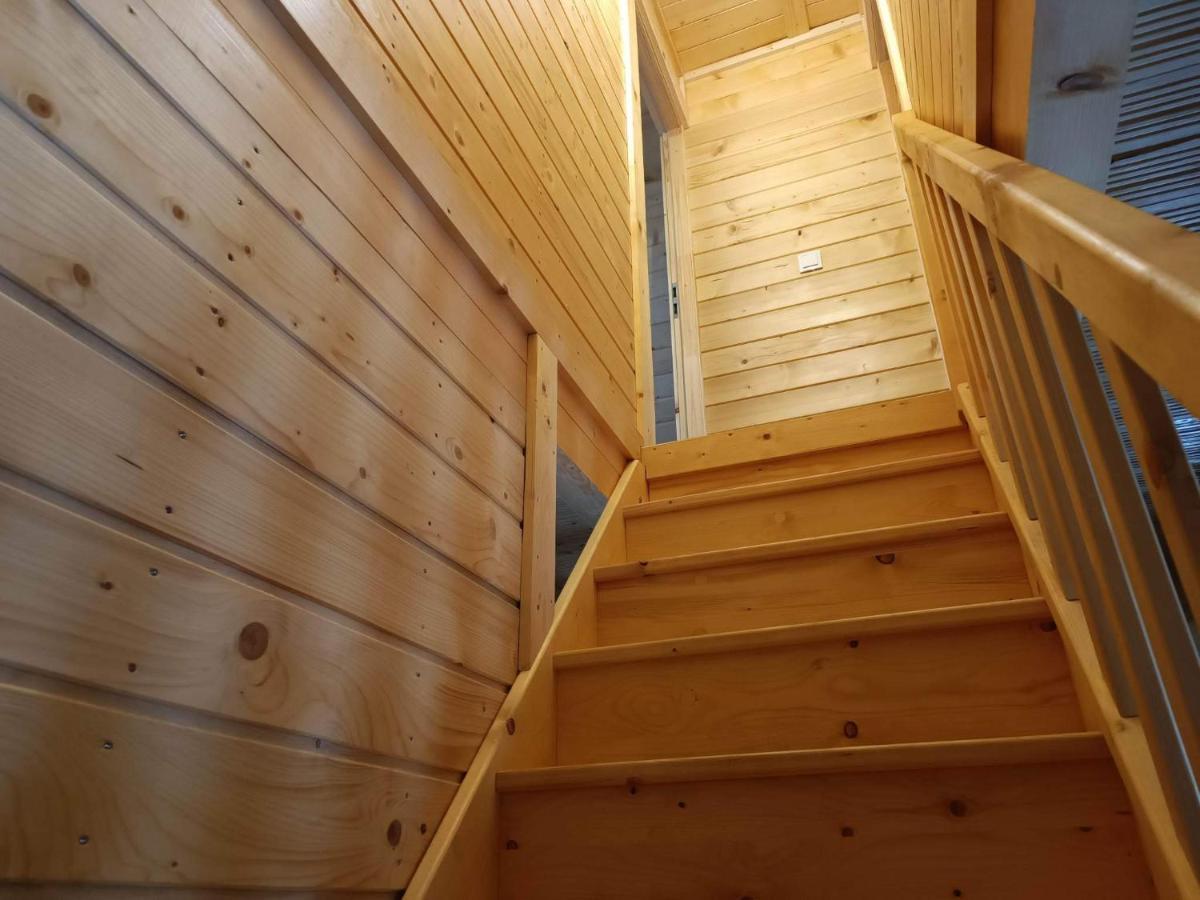 Domek W Swiatkowej Krempna Экстерьер фото